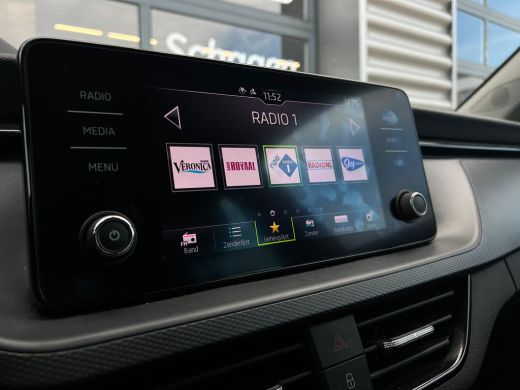 Skoda Kamiq 1.0 TSI 110 pk Ambition 7-DSG | Apple Carplay/Android Auto|telefoonintegratie premium | Buitenspi... ActivLease financial lease