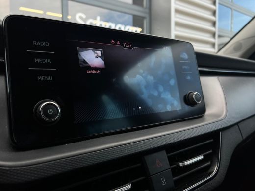 Skoda Kamiq 1.0 TSI 110 pk Ambition 7-DSG | Apple Carplay/Android Auto|telefoonintegratie premium | Buitenspi... ActivLease financial lease