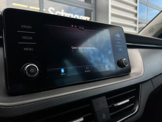 Skoda Kamiq 1.0 TSI 110 pk Ambition 7-DSG | Apple Carplay/Android Auto|telefoonintegratie premium | Buitenspi... ActivLease financial lease