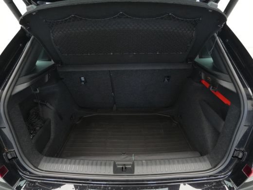 Skoda Kamiq 1.0 TSI 115pk DSG Business Edition Panorama Navigatie Camera Keyless 171 ActivLease financial lease
