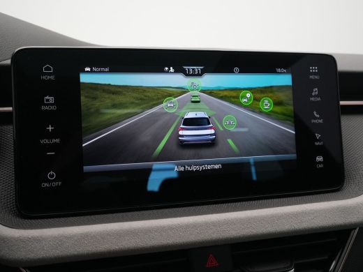 Skoda Kamiq 1.0 TSI 115pk DSG Business Edition Panorama Navigatie Camera Keyless 171 ActivLease financial lease
