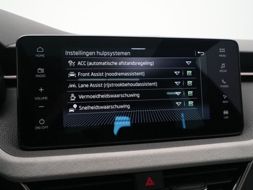 Skoda Kamiq 1.0 TSI 115pk DSG Business Edition Panorama Navigatie Camera Keyless 171 ActivLease financial lease