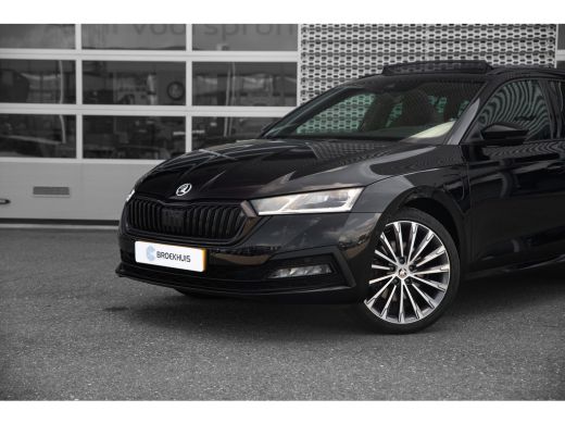 Skoda Octavia Combi 1.4 TSI iV PHEV Sportline Business | 204 pk | Adapt. Cruise | Camera | HUD diplay | Panoram... ActivLease financial lease