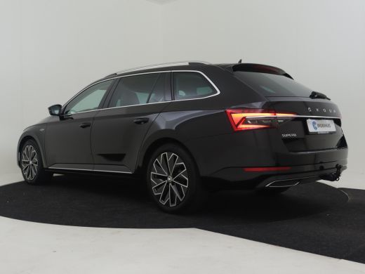 Skoda Superb Combi 1.4 TSI iV Laurin & Klement 218pk Leder | Trekhaak | Canton sound | Dodehoekdetectie | Stan... ActivLease financial lease