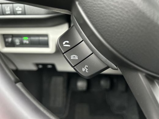 Suzuki Swift 1.2 Style Smart Hybrid ActivLease financial lease
