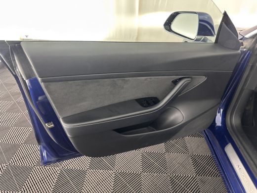Tesla Model 3 Standard RWD Plus 60 kWh [ 3-Fase ] (INCL.BTW) Aut. *PANO | AUTO-PILOT | LUXURY-LEATHER | KEYLESS... ActivLease financial lease