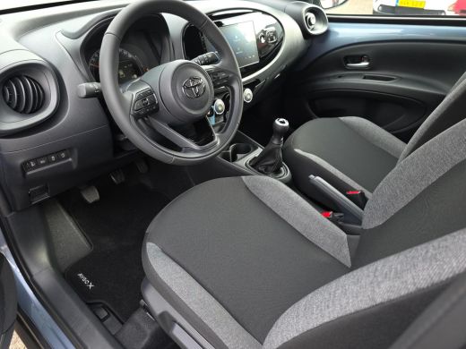 Toyota Aygo 1.0 VVT-i MT Play | Nieuwe auto | Direct uit voorraad leverbaar | ActivLease financial lease