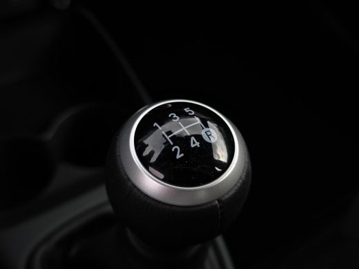 Toyota Aygo 1.0 VVT-i MT Play | Nieuwe auto | Direct uit voorraad leverbaar | ActivLease financial lease