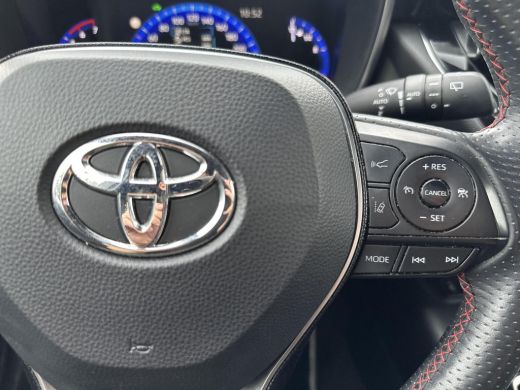 Toyota Corolla Touring Sports 1.8 Hybrid GR-Sport | Carplay | Parkeersensoren | Stoelverwarming | Sportstoelen | ActivLease financial lease