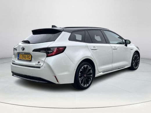 Toyota Corolla Touring Sports 1.8 Hybrid GR-Sport | Carplay | Parkeersensoren | Stoelverwarming | Sportstoelen | ActivLease financial lease