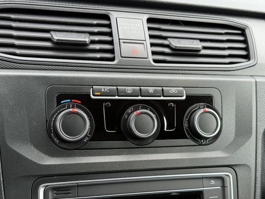 Volkswagen Caddy 2.0 TDI Comfortline / L1H1 / 1e EIG. / AIRCO / CRUISE / ACHTERKLEP MET RAAM EN WIS WAS / LED ActivLease financial lease