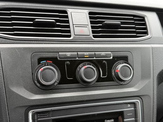 Volkswagen Caddy 2.0 TDI / L1H1 / 1e EIG. / TREKHAAK / IMPERIAAL / AIRCO / INRICHTING ActivLease financial lease