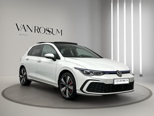Volkswagen Golf 1.4 eHybrid GTE | Panoramadak | IQ | Sfeerverlichting | LED Pakket | Head up | Volkswagen Golf 1.4 eHybrid GTE | Panoramadak | IQ | Sfeerverlichting | LED Pakket | Head up |