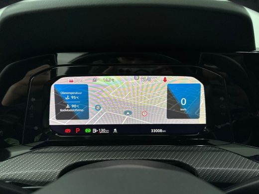 Volkswagen Golf 1.5 eTSI R-Line Pano ACC IQ Camera Sfeer ActivLease financial lease
