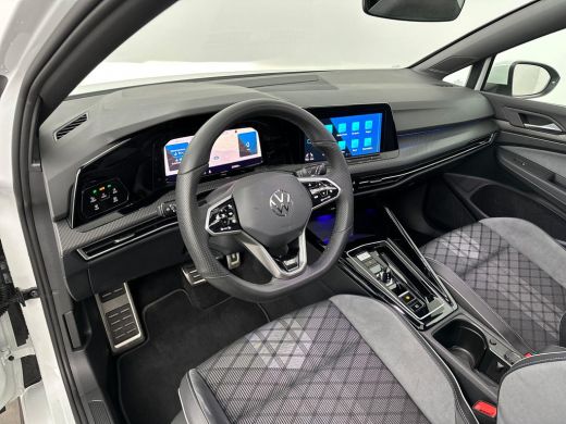 Volkswagen Golf 1.5 eTSI R-Line Pano ACC IQ Camera Sfeer ActivLease financial lease