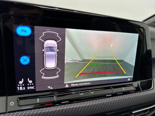 Volkswagen Golf 1.5 eTSI R-Line Pano ACC IQ Camera Sfeer ActivLease financial lease