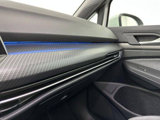 Volkswagen Golf 1.5 eTSI R-Line Pano ACC IQ Camera Sfeer ActivLease financial lease