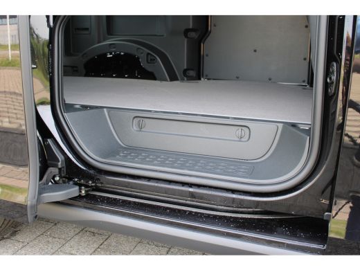 Volkswagen ID. Buzz Cargo Cargo Bulli edition 4MOTION | 79 kWh | 340 pk | Trekhaak | Bijrijdersbank | 360° camera | IQ.LIGH... ActivLease financial lease