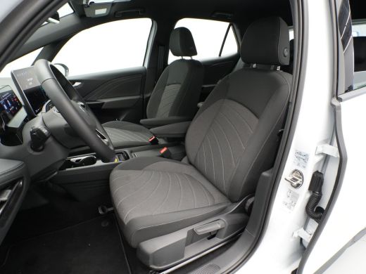 Volkswagen ID.3 Pure Oranje Edition 52 kWh Navi via App Pdc Clima Pdc 253 ActivLease financial lease