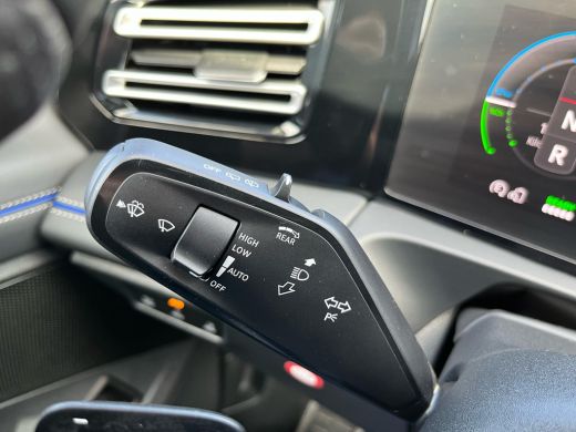 Volkswagen Tiguan 1.5 eHybrid 272pk R-Line Edition | Schuif-kanteldak | Easy open | Winter pakket plus | IQ Light k... ActivLease financial lease