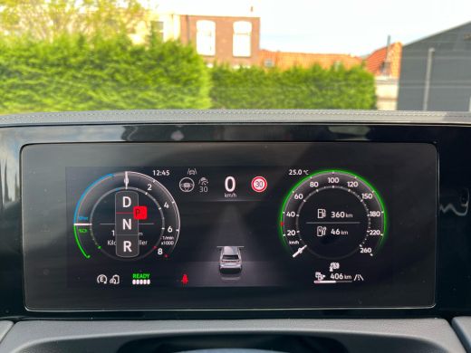 Volkswagen Tiguan 1.5 eHybrid 272pk R-Line Edition | Schuif-kanteldak | Easy open | Winter pakket plus | IQ Light k... ActivLease financial lease