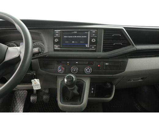 Volkswagen Transporter 2.0 TDI L1H1 140PK Airco Cruise Carplay PDC 3 Persoons Elektrpakket ActivLease financial lease