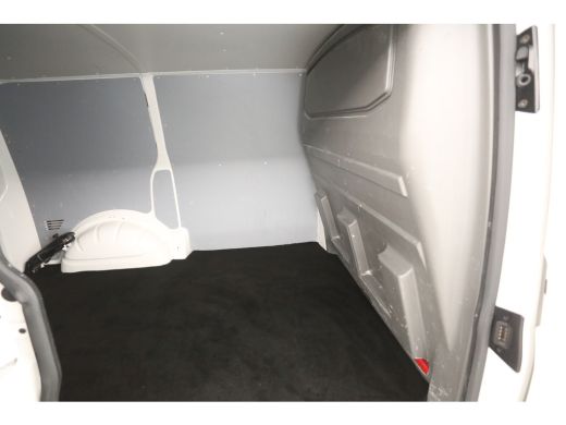 Volkswagen Transporter 2.0 TDI L1H1 140PK Airco Cruise Carplay PDC 3 Persoons Elektrpakket ActivLease financial lease