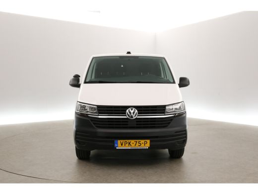 Volkswagen Transporter 2.0 TDI L1H1 140PK Airco Cruise Carplay PDC 3 Persoons Elektrpakket ActivLease financial lease