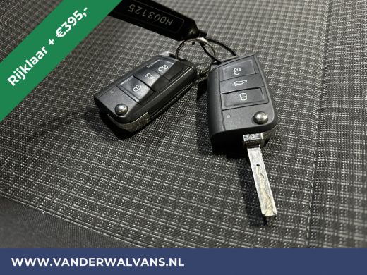 Volkswagen Transporter 2.0 TDI L2H1 Dubbele Cabine Euro6 *Rijklaar Direct Rijden* Airco | 5-Zits | Navigatie | Trekhaak ... ActivLease financial lease