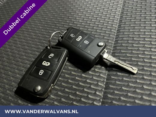 Volkswagen Transporter 2.0 TDI L2H1 Dubbele Cabine Euro6 Airco | 5-Zits | Navigatie | Trekhaak | Apple Carplay Android A... ActivLease financial lease