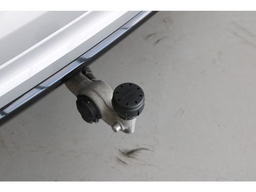 Volvo  XC60 T6 350PK Ultimate Dark | 360° | Trekhaak | 20'' | Stoel&Stuur Verw. | Panoramadak ActivLease financial lease