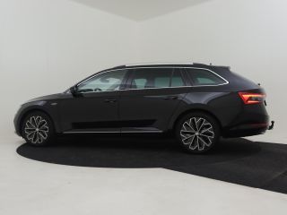 Skoda Superb Combi 1.4 TSI iV Laurin & Klement 218pk Leder | Trekhaak | Canton sound | Dodehoekdetectie | Stan...