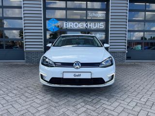 Volkswagen e-Golf E-DITION 136 pk | Airco (automatisch) | Buitenspiegels elektrisch verstel- en verwarmbaar | Cruis...