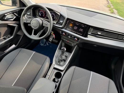 Audi A1 Sportback Sportback 25 TFSI 95pk s-tronic Advanced edition | Climatronic | Parkeersensoren V+A | 17'' velgen ActivLease financial lease