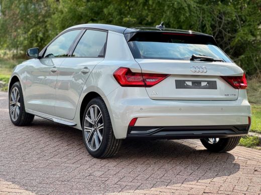 Audi A1 Sportback Sportback 25 TFSI 95pk s-tronic Advanced edition | Climatronic | Parkeersensoren V+A | 17'' velgen ActivLease financial lease
