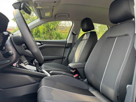 Audi A1 Sportback Sportback 25 TFSI 95pk s-tronic Advanced edition | Climatronic | Parkeersensoren V+A | 17'' velgen ActivLease financial lease