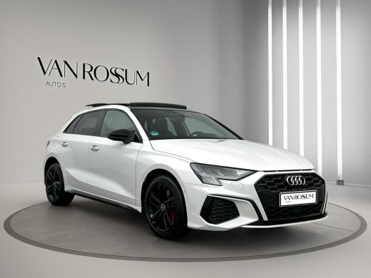 Audi A3 Sportback 45 TFSI e S-Line Pano Camera Carplay ACC Lane Audi A3 Sportback 45 TFSI e S-Line Pano Camera Carplay ACC Lane