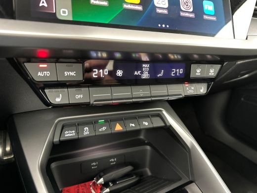 Audi A3 Sportback 45 TFSI e S-Line Pano Camera Carplay ACC Lane ActivLease financial lease