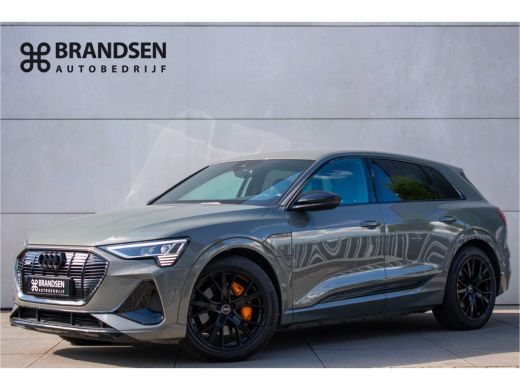 Audi e-tron 55 quattro S edition 95 kWh -Luchtvering-21"-Keyless-Gele gordels/stiksels- Audi e-tron 55 quattro S edition 95 kWh -Luchtvering-21"-Keyless-Gele gordels/stiksels-