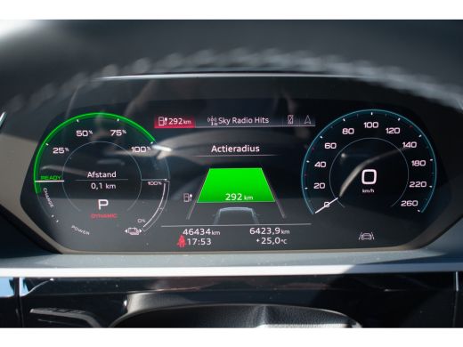 Audi e-tron 55 quattro S edition 95 kWh -Luchtvering-21"-Keyless-Gele gordels/stiksels- ActivLease financial lease