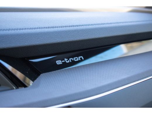 Audi e-tron 55 quattro S edition 95 kWh -Luchtvering-21"-Keyless-Gele gordels/stiksels- ActivLease financial lease