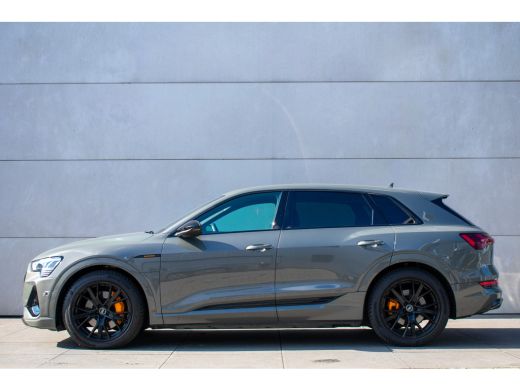 Audi e-tron 55 quattro S edition 95 kWh -Luchtvering-21"-Keyless-Gele gordels/stiksels- ActivLease financial lease