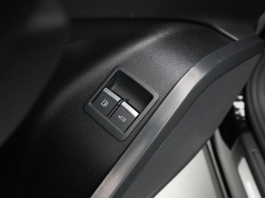 Audi Q5 Sportback 50 TFSI e 300 pk S edition Adap. cruise, S-line, Navi, Stoelen electr. verst. 48 ActivLease financial lease