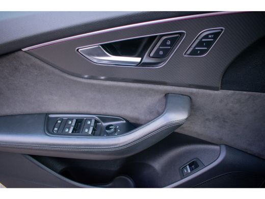 Audi RSQ8 4.0 TFSI quattro -Carbon ext/int-Soft close-Pano-ACC-Trekhaak-Head up-Massage- -Keyless-Geventile... ActivLease financial lease