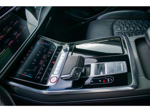 Audi RSQ8 4.0 TFSI quattro -Carbon ext/int-Soft close-Pano-ACC-Trekhaak-Head up-Massage- -Keyless-Geventile... ActivLease financial lease