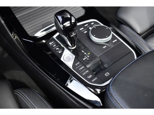 BMW X3 xDrive30e M Sport | Panoramadak | ACC | 20'' Velgen | Gesture Control | Lederen Bekleding | ActivLease financial lease