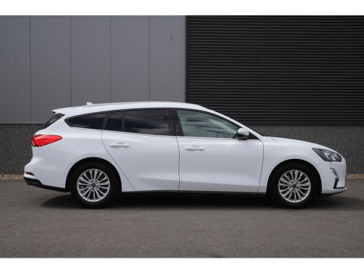 Ford Focus 1.5 tdci 120pk EcoBlue/Titanium/Automaat/Carplay/led/1:25 ActivLease financial lease