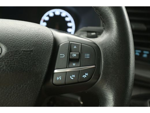 Ford Transit Custom 300 2.0 TDCI L2H1 Striping Airco Carplay Cruise Navigatie PDC 18"LMV 3 Persoons Trekhaak ActivLease financial lease