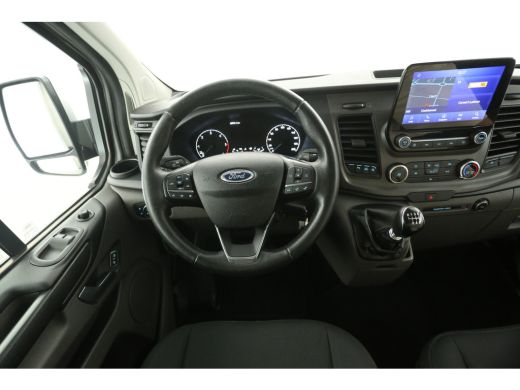 Ford Transit Custom 300 2.0 TDCI L2H1 Striping Airco Carplay Cruise Navigatie PDC 18"LMV 3 Persoons Trekhaak ActivLease financial lease