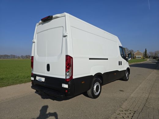 Iveco Daily 35S14V 2.3 352L H2 - 140 Pk - Euro 6 - Airco - Cruise Control ActivLease financial lease